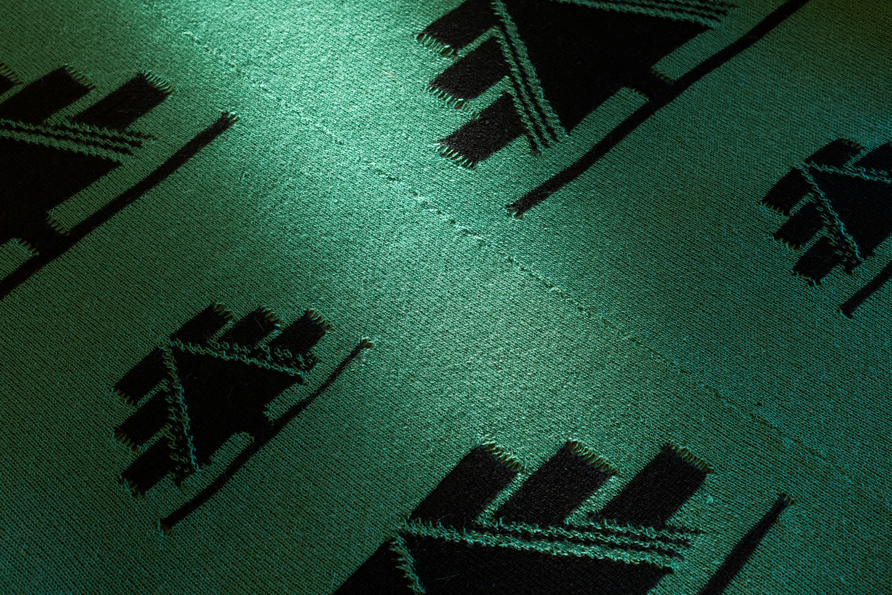 Figure 5: Knitted fabric from “This Is Not a Forest: Monocultures, Sacred Patterns, and Repetitions” (Neyen Pailamilla). Image: Marcel Rickli